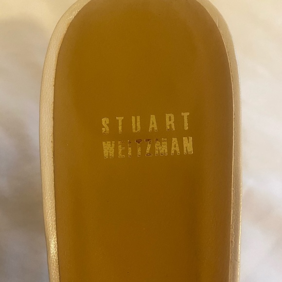 Stuart Weitzman Mucha Pump - Picture 3 of 7